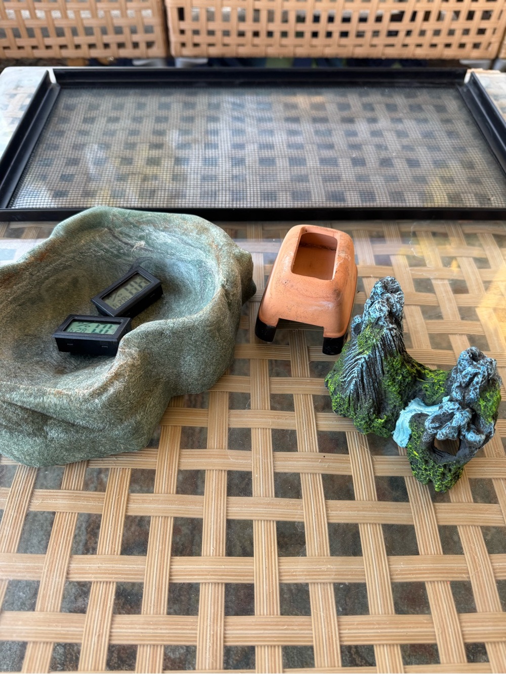 Reptile Terrarium Decor & Supplies Bundle